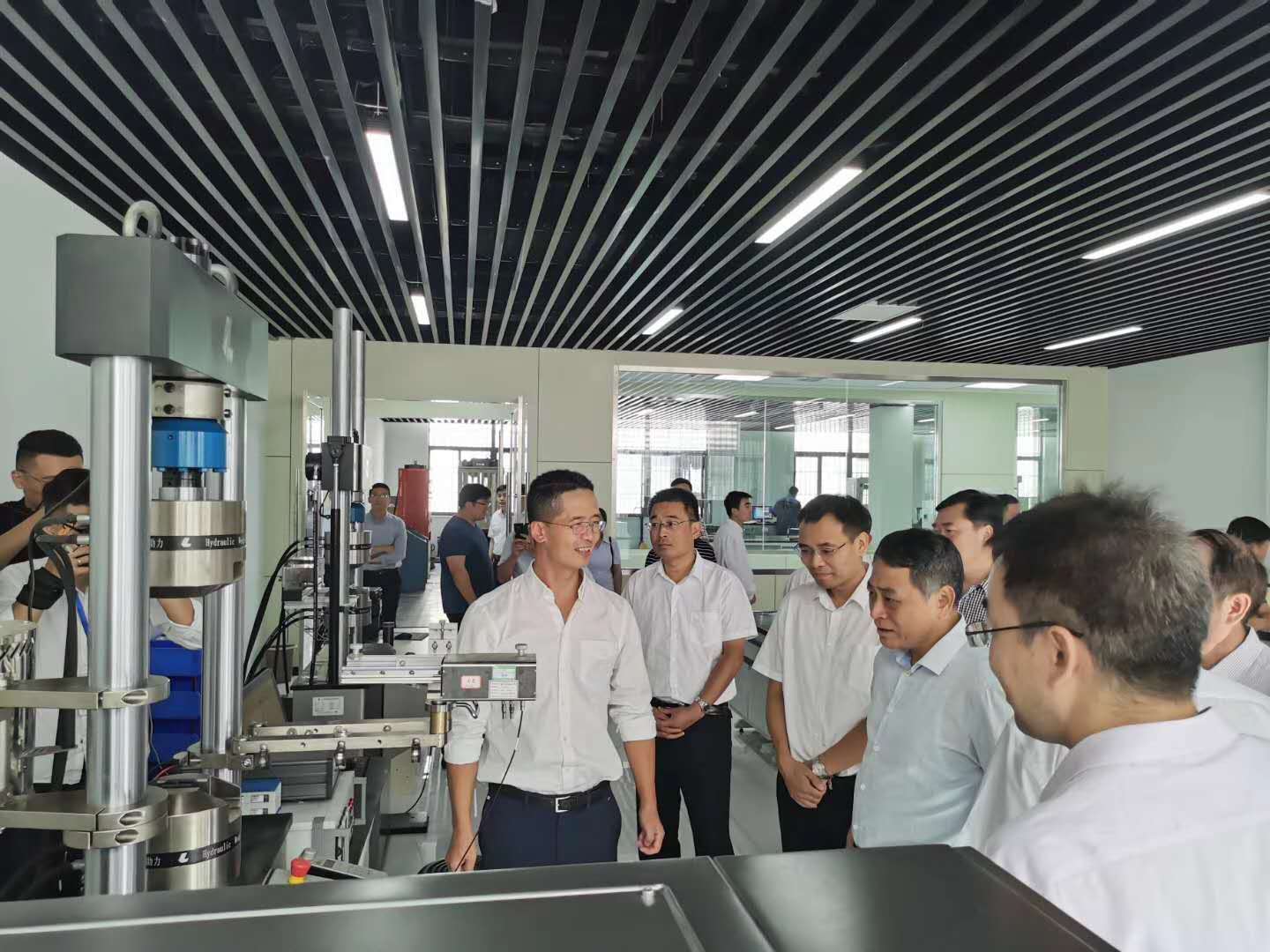 6e9b7d84-e576-4c18-bc8e-97bbeebf1a82